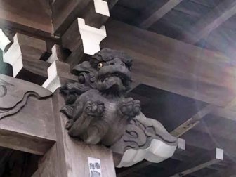 平町東照宮から移設された西玉神社の狛犬